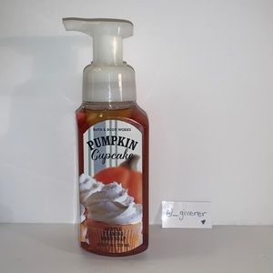 🎃 Pumpkin Cupcake Foaming Hand Soap Bath & Body Works